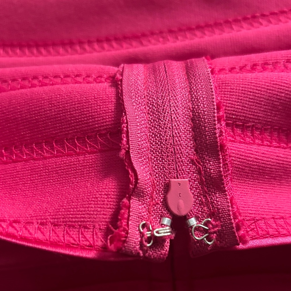 Vintage Off-Shoulder Pink Crop Top - Picture 4 of 5